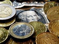 Вчера на торгах в лондоне евро упал до 1,37 доллара