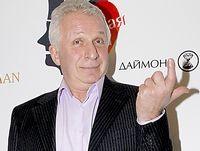 Евгений Паперный