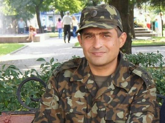 «Мне все равно, кто у тебя умер!»: маршрутчик отказался бесплатно везти сына погибшего воина (фото)