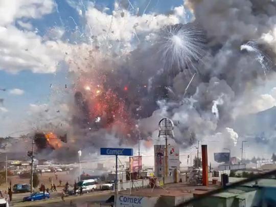 Взрыв на фабрике фейерверков в Мексике: погибли 19 человек