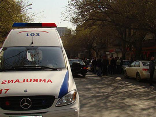 Автокатастрофа в Баку: автобус врезался в грузовик