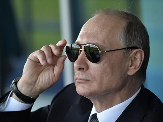 Путин снова посетил Крым и раскритиковал Украину