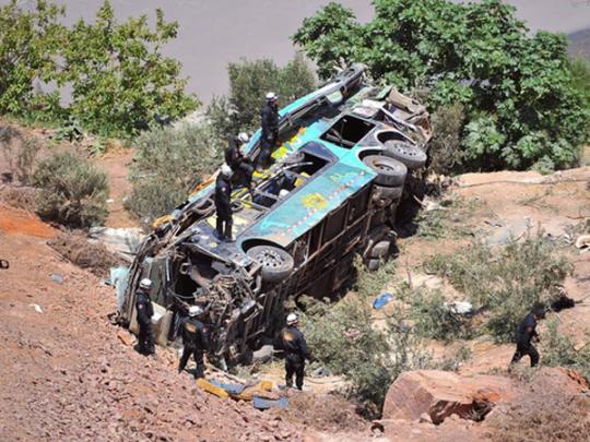 В Перу автобус упал в ущелье: погибли 15 человек