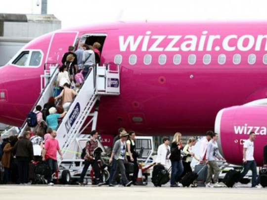 Ryanair и Wizz Air оштрафовали за ограничение багажа