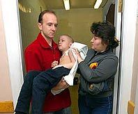 «без химиотерапии, которая стоит 10 тысяч гривен, мой шестилетний сын может умереть. А в столичной клинике не хватает денег даже на кашу с мясом»