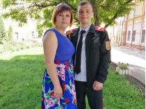 Максим Купрійчук із мамою Людмилою