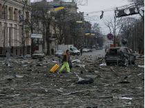 разрушенный украинский город