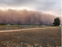 Пыловая буря в Австралии