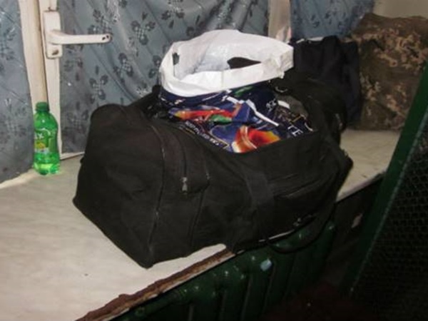Военного с резервом боеприпасов задержали в метро в Киеве
