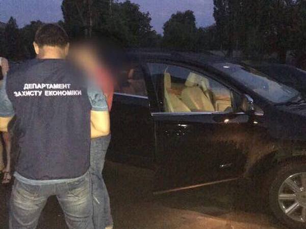 Глава Госгеокадастра Луганской области попался на взятке в 1,2 млн грн
