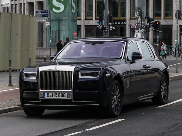  Rolls-Royce Phantom VIII