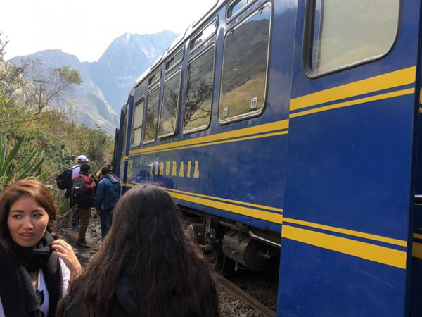 Столкновение поездов под Мачу-Пикчу в Перу: пострадали более 20 человек