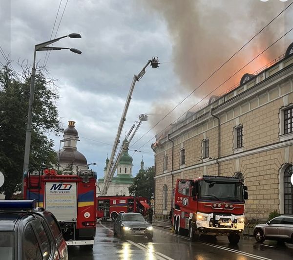 росія знищила в Україні вже 937 культурних пам’яток та споруд
