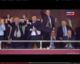 Хук слева от Януковича