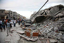 В первую же минуту землетрясения в порт-о-пренсе рухнули президентский дворец, здание миссии оон и еще сотни домов