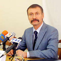 Михаил папиев: «из-за того что кабмин не выполняет закон о повышении соцстандартов, каждый пенсионер недополучает от 150 до 300 гривен»