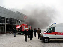 В результате сильного пожара в винницком торгово-развлекательном центре «шок» пострадали по меньшей мере два человека