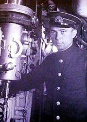 Александр маринеско, командир подводной лодки, торпедировавшей лайнер «вильгельм густлофф», был заочно приговорен гитлером к расстрелу и объявлен «его личным врагом»