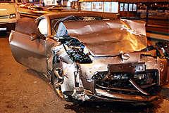 В результате столкновения на столичном бульваре дружбы народов двух автомобилей и кареты скорой помощи пострадали пять человек
