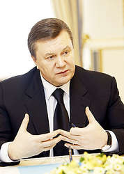 Виктор янукович: «в мои планы не входит на этом этапе замена главы нацбанка»