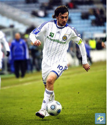 Артем милевский восстановился после травмы колена и продлил контракт с киевским «динамо» до лета 2013 года