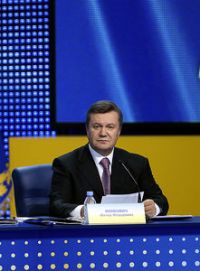Виктор янукович: «я надеюсь, что эти выборы не превратят украину в политическое пожарище, что это будет конкуренция программ, а не очередной раунд политиканства и вражды»