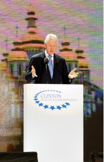 Билл Клинтон: «Информированные люди знают, как им поступать дальше, чтобы не инфицировать других»
