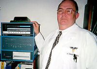 В америке на 69-м году жизни от пневмонии скончался эд робертс&nbsp;— разработчик одного из первых в мире персональных компьютеров, вдохновивший билла гейтса и пола аллена на создание компании «майкрософт»
