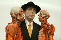 Немецкий анатом по прозвищу доктор Смерть развернул в интернете торговлю человеческими органами