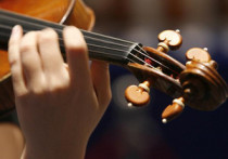 Британский скрипач быстрее всех в мире исполняет «Полет шмеля»