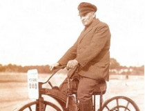 Даймлер и Майбах испытали первый в мире мотоцикл 