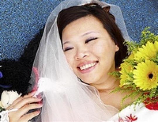 30-летняя жительница Тайваня вышла замуж за&#133; саму себя