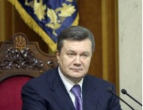 По официальным данным Президент Украины владеет 13 тыс. 287 акциями на сумму 6 тыс. 567 грн