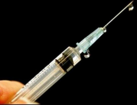 «Современные комбинированные вакцины позволят делать меньше инъекций, при этом защищать будут, как и раньше,&nbsp;— от десяти болезней»