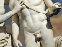 Берлускони восстановил пенис Марсу и руку Венере 