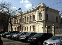 Президент виктор янукович поселится в двухэтажном здании в центре столицы?
