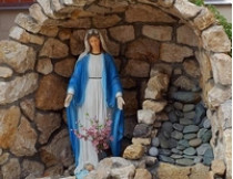 Завтра римо- и греко-католики отмечают День Непорочного Зачатия Девы Марии 