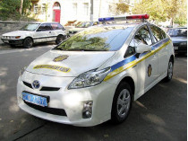 В качестве эксперимента на улицах Киева появился новый патрульный автомобиль ГАИ, работающий как на бензиновом, так и на электродвигателе