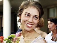 Свадьба звезды сериала «не родись красивой» нелли уваровой запланирована на 10 октября