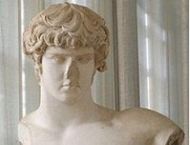 Бюст любовника римского императора Адриана продали почти за 24 млн. долларов