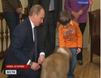 Путин обласкал очередного мальчика&#133; в этот раз за то, что дитё придумало имя для его новой болгарской собачки