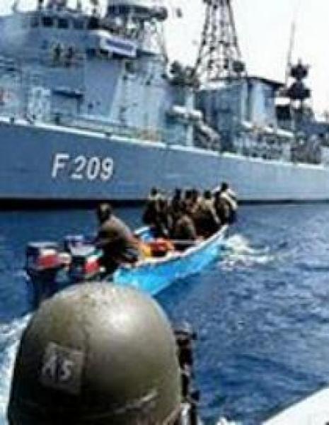 Пираты освободили судно Eleni P с украинцем на борту и спасены 9 украинцев с затонувшего судна North Spirit
