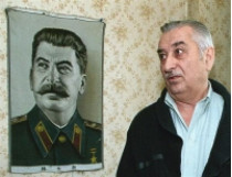 Внук Сталина будет судиться с Госдумой России за признание деда виновным в Катынской трагедии 