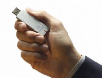 После скандала с WikiLeaks в Пентагоне запретили использовать USB-накопители и компакт-диски 