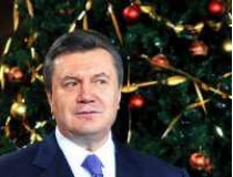 Янукович сегодня поздравив милицию, отправится на Майдан зажигать новогоднюю елку страны