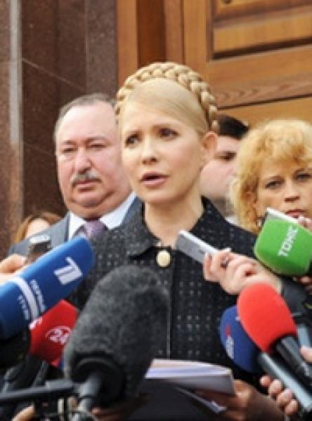 Генпрокуратура посадила Тимошенко под домашний арест