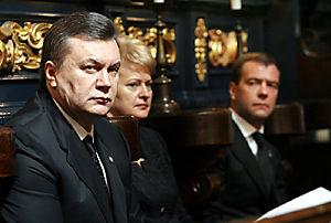 Президента леха качиньского и его жену марию похоронили в краковском замке вавель