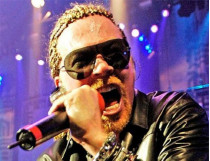 Лидер американской рок-группы Guns N'Roses признан величайшим вокалистом всех времен