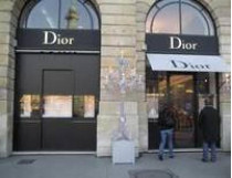 В Каннах Бутик Dior ограбили на миллион евро