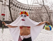 Суд почтитал правомерным трясти грудью под Кабмином для юных активисток «FEMEN»